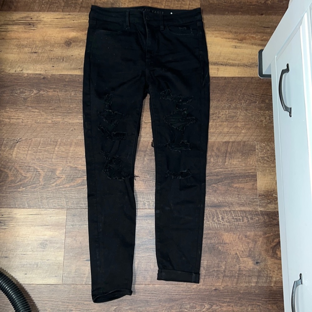 American Eagle blacked ripped jeans
